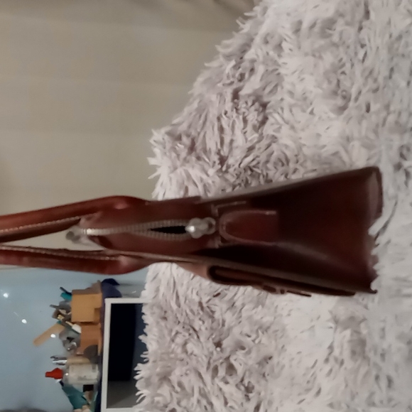 Vintage leather Gap purse - Picture 3 of 4